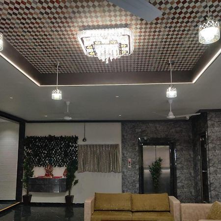 Hotel Selfie Inn Ahmedabad Eksteriør bilde