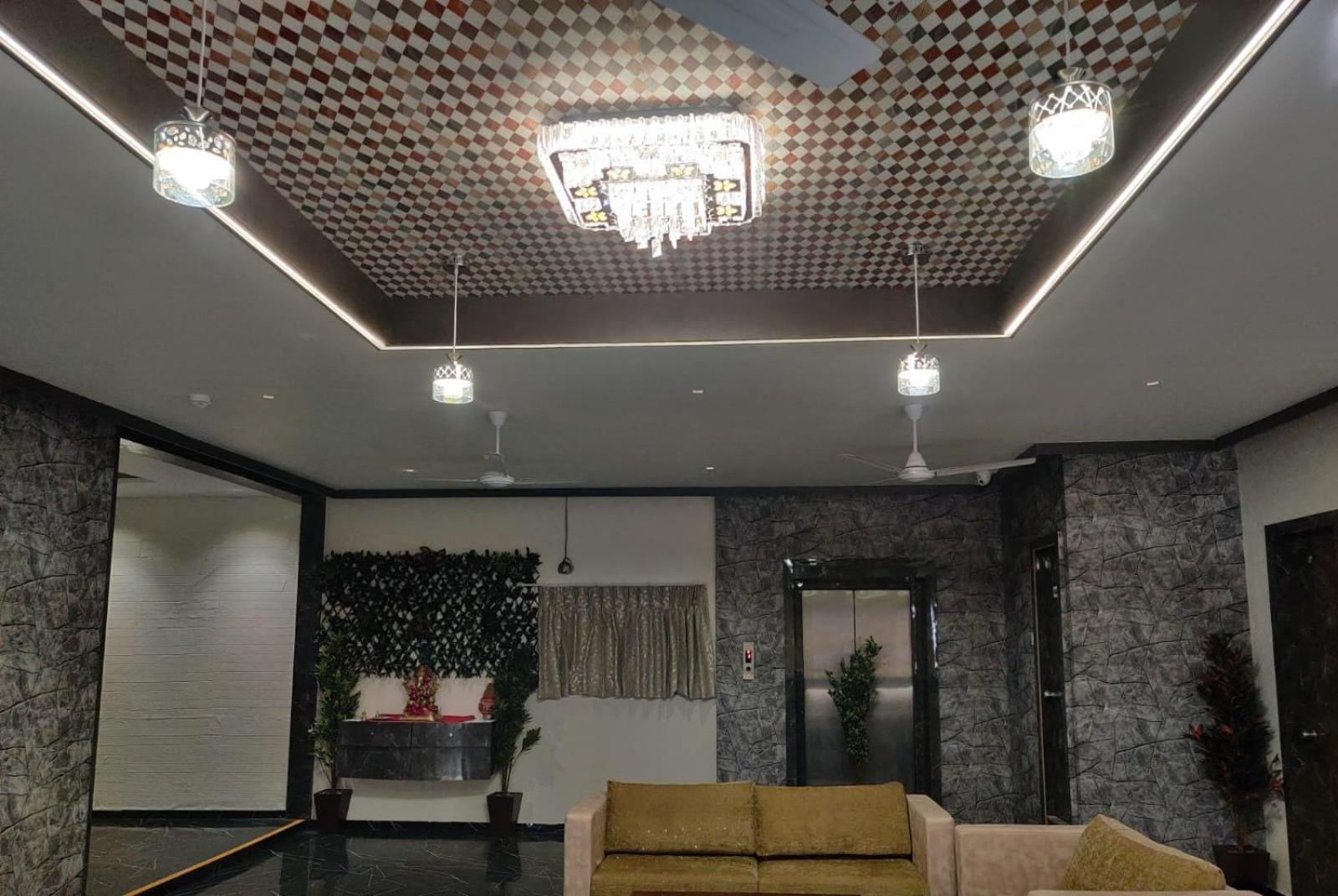 Hotel Selfie Inn Ahmedabad Eksteriør bilde